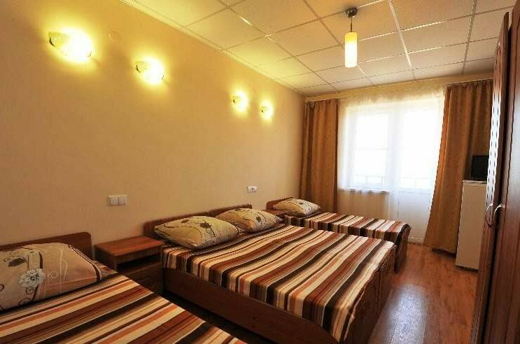 4- х местный номер на первом этаже (окна на море)