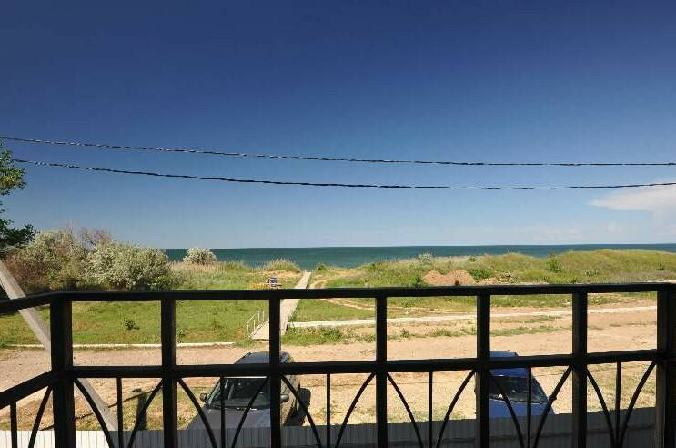 2- х местный номер на втором этаже (балкон на море