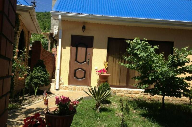 3-х местный номер в отдельном домике у бассейна