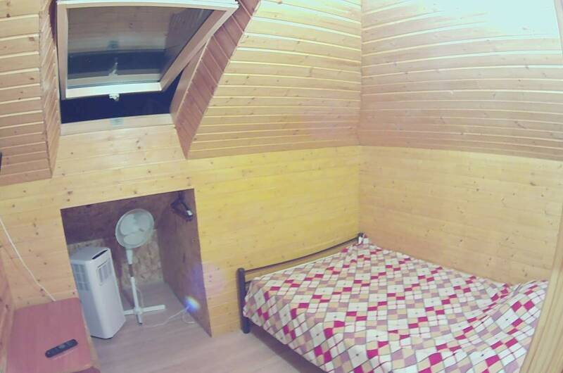 Двухкомнатный семейный номер (на 4−5 человек)