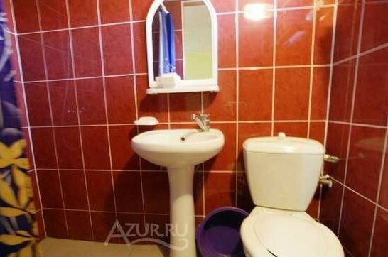 Двухкомнатный семейный номер (на 4−5 человек)