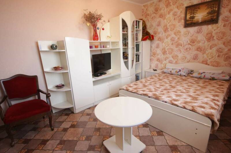 «Эконом» 2-х местный в доме