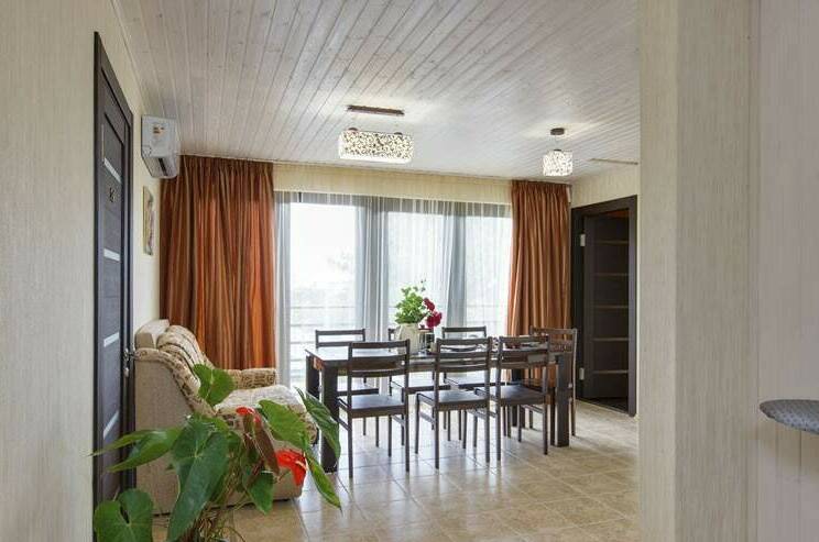 6-мест. 2 этаж с видом на море (2 спальных, кухня)