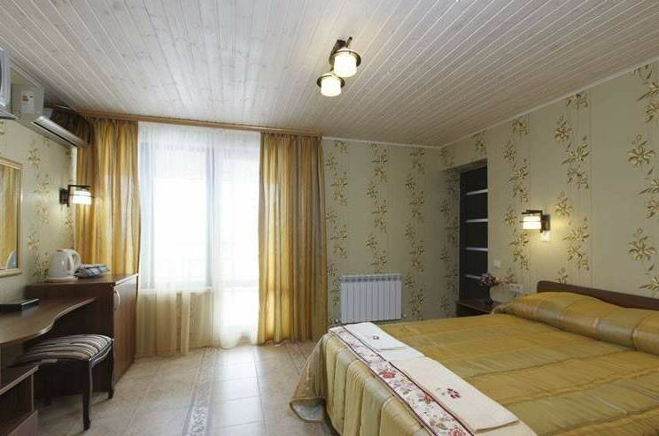 6-мест. 2 этаж с видом на море (2 спальных, кухня)