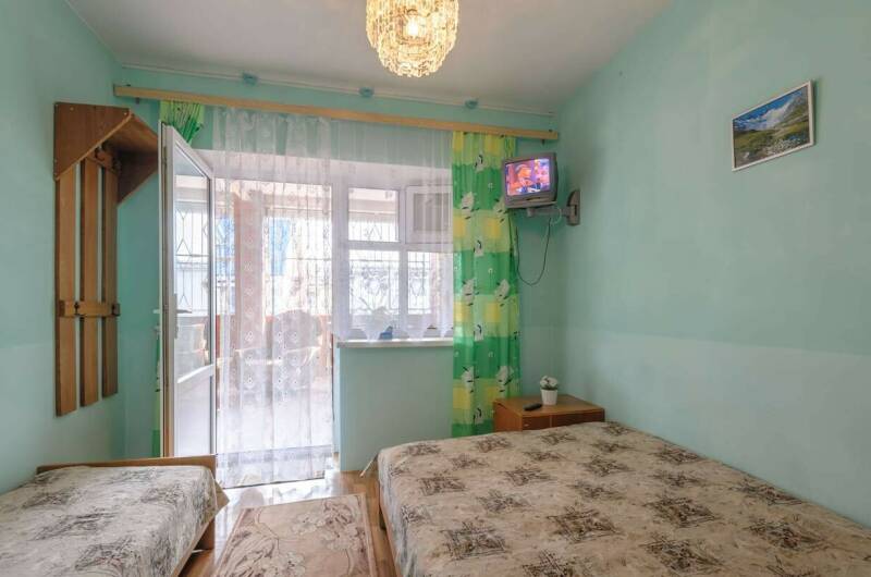 3-х местный (1 и 2 этажи, мансарда)