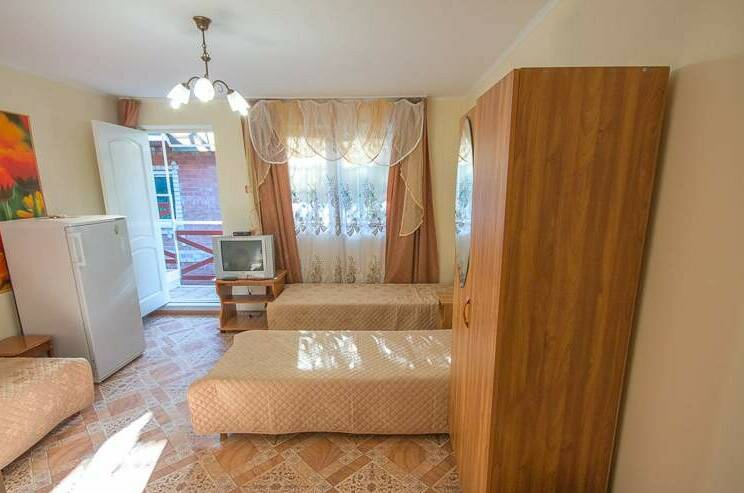 Четырехместный номер с удобствами 