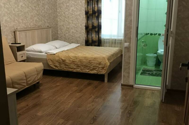 Улучшенный семейный номер с с гостиной