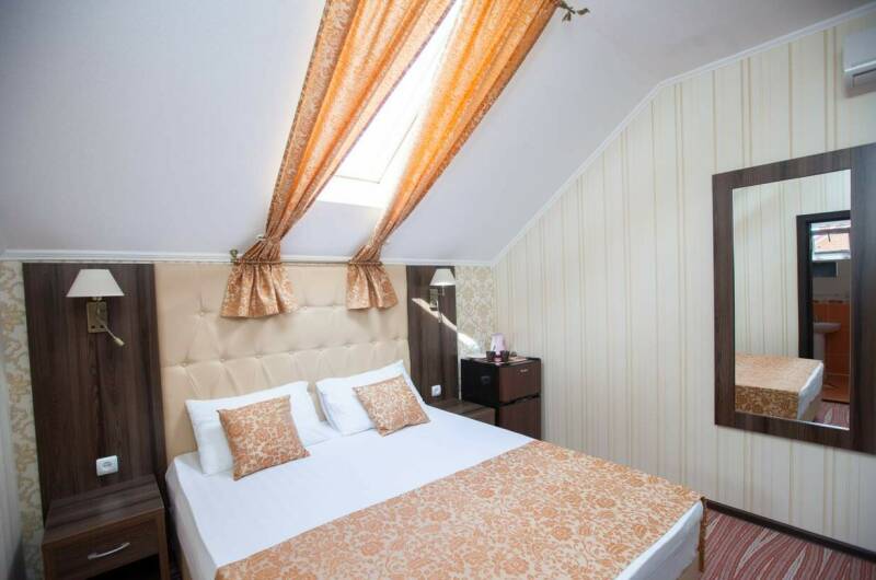 Двухместный номер со всеми удобствами 3 этаж