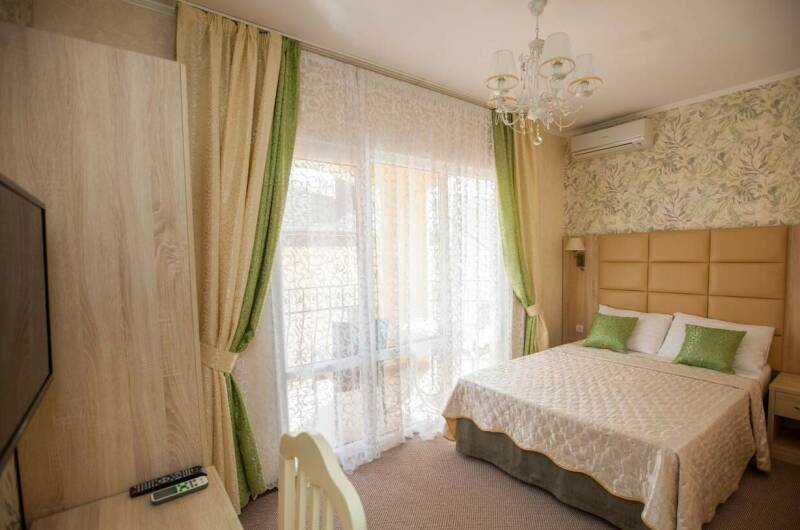 Двухместный номер с индивидуальным балконом 3 этаж