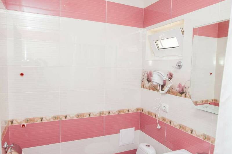 Трехместный номер с инд балконом на 2 этаже