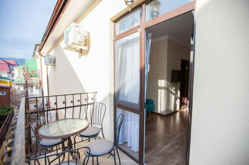 Четырехместный номер с инд балконом на 3 этаже