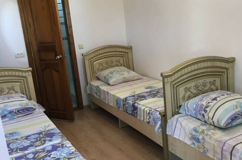 Трехместный номер с удобствами