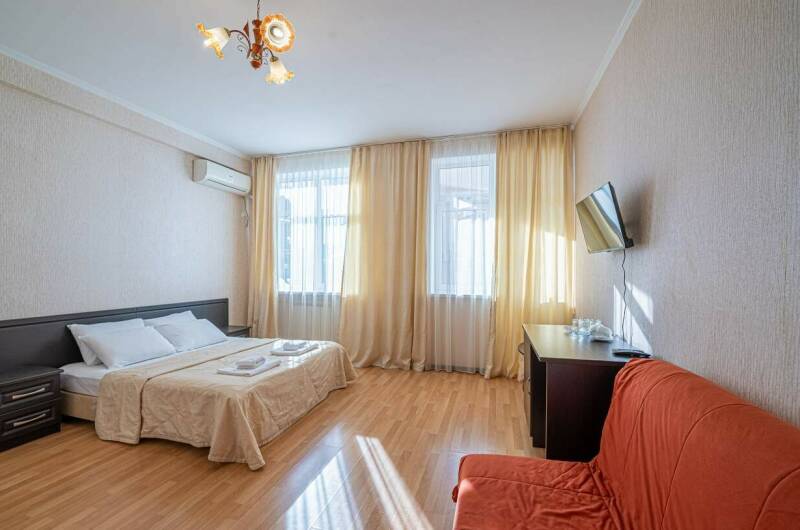 3-х местный однокомнатный с балконом