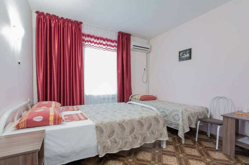 2-х комнатный 4−5-ти местный с балконом