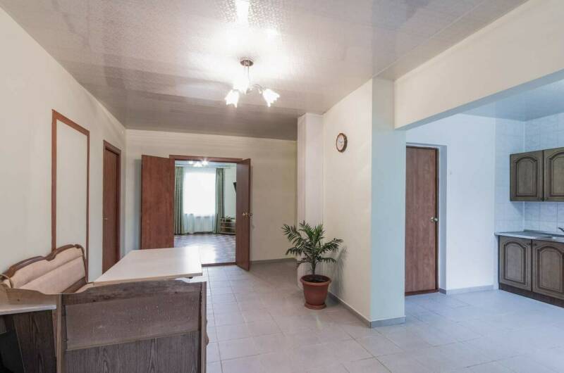 3-х комнатный 6-ти местный с кухней