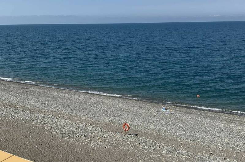 Люкс 2-, 3-, 4- х местные, терраса с шезлонгами