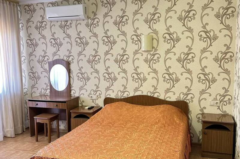 Двухместный (балкон) (12 м2)