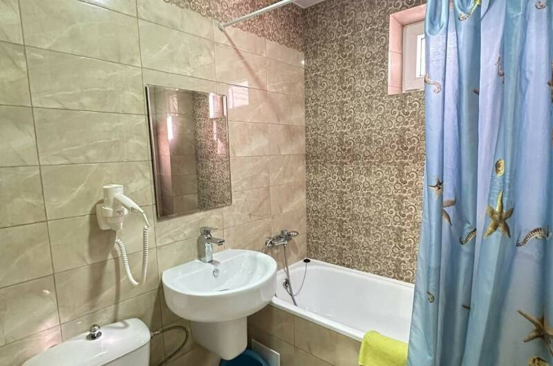 Двухместный (балкон) (12 м2)