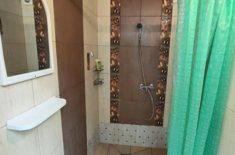 4(3)-х местный на втором этаже с видом