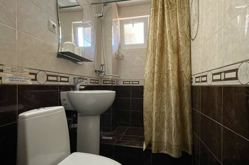 2-Х КОМНАТНЫЙ ЛЮКС С РАЗДЕЛЬНЫМИ ХОДАМИ И БАЛКОНОМ