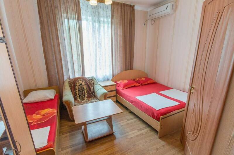 Трехместный номер с удобствами