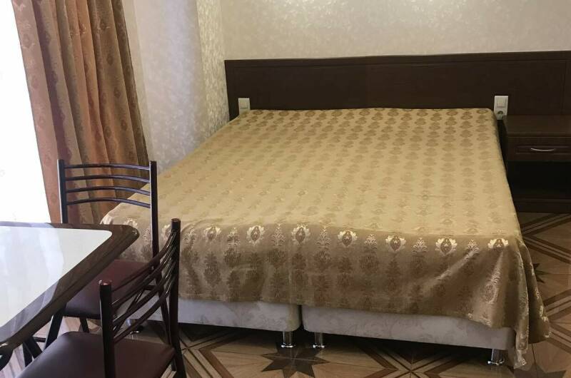 «Люкс» с кухней трёхместный