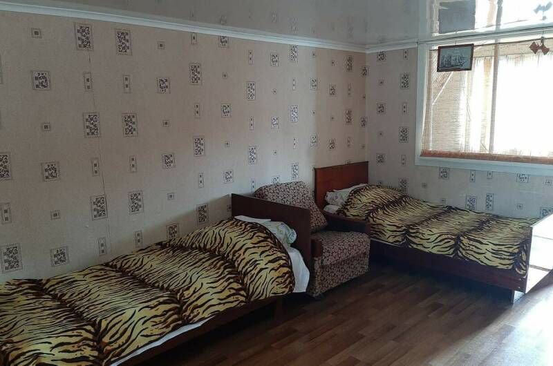 Номер-эконом на 4 человек на 2 этаже (Мансарда)