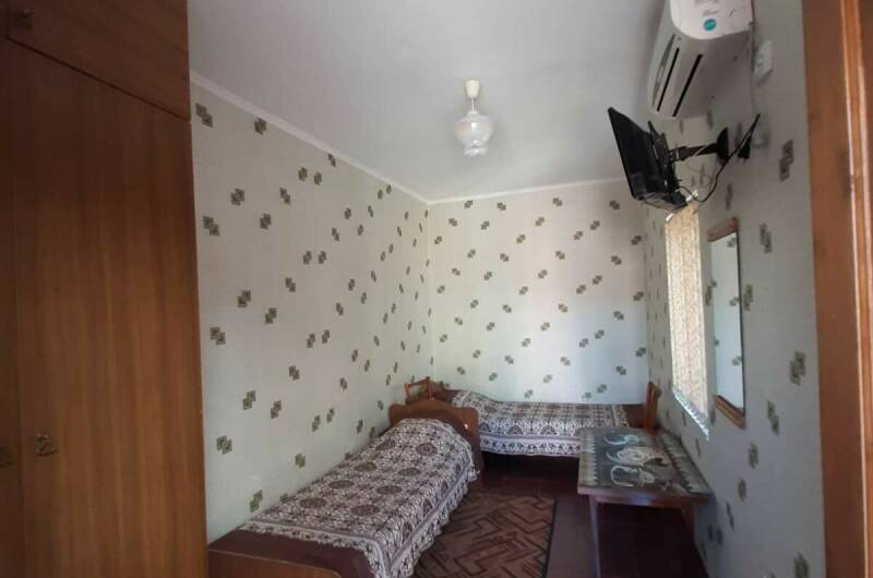 Номер-эконом на 2 человека на первом этаже