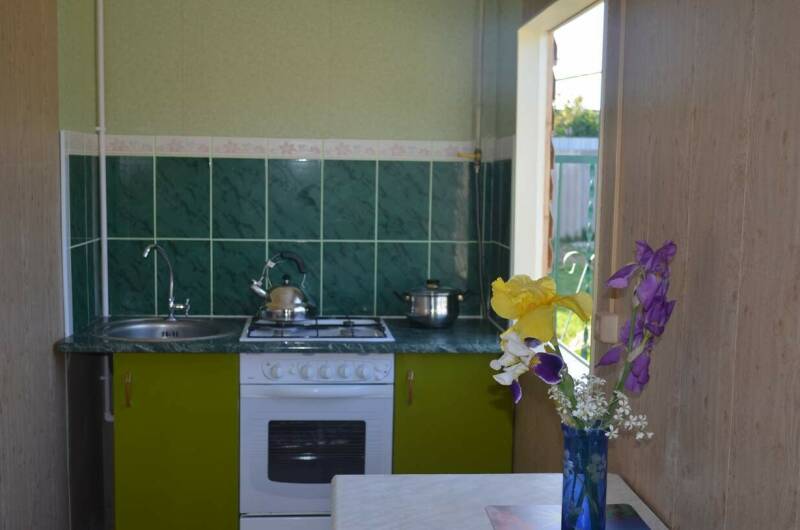 Двухкомнатный домик № 1, № 4 с кухней на веранде