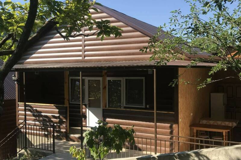 4-х местный с удобствами (домик)