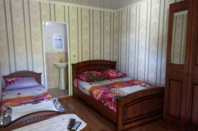 4-х местный с удобствами (домик)