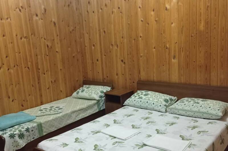 Отдельно стоящий дом из 2 комнат 3мест. номера