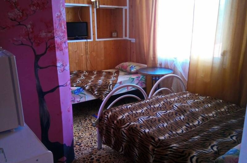 Номер «Люкс» оранжевый