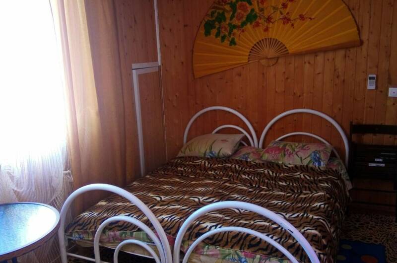 Номер «Люкс» оранжевый