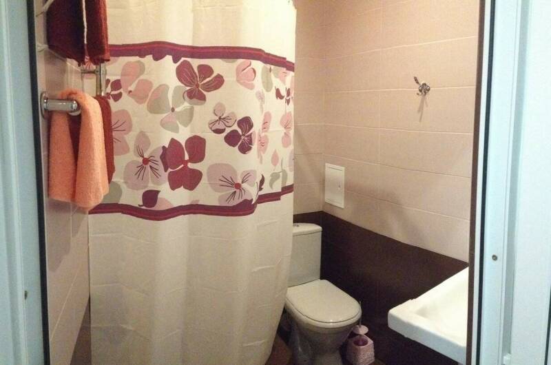 Трехместный номер с удобствами (2 этаж)