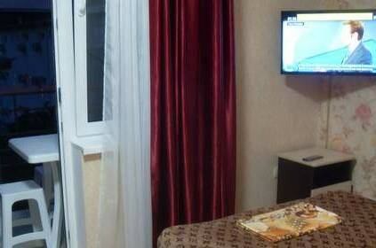 Четырехместный номер с удобствами и балконом