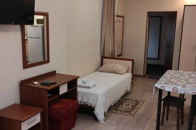 «Семейный» 2−4 с кухней 4 местный 1 этаж