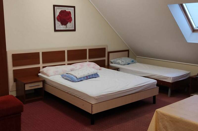 «Семейный» мансардный 4х местн. с кухней 2 этаж