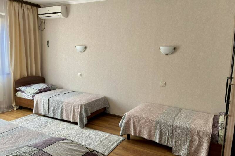 6 — квартира (с кухней и ванной комнатой)