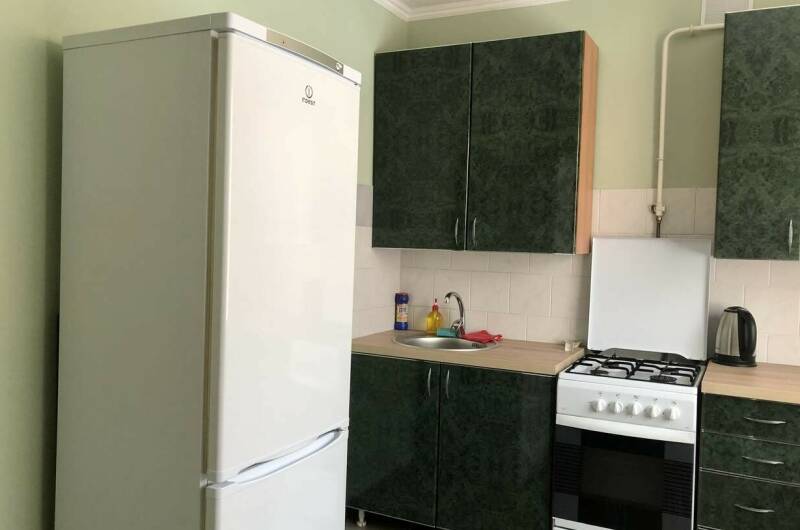 6 — квартира (с кухней и ванной комнатой)