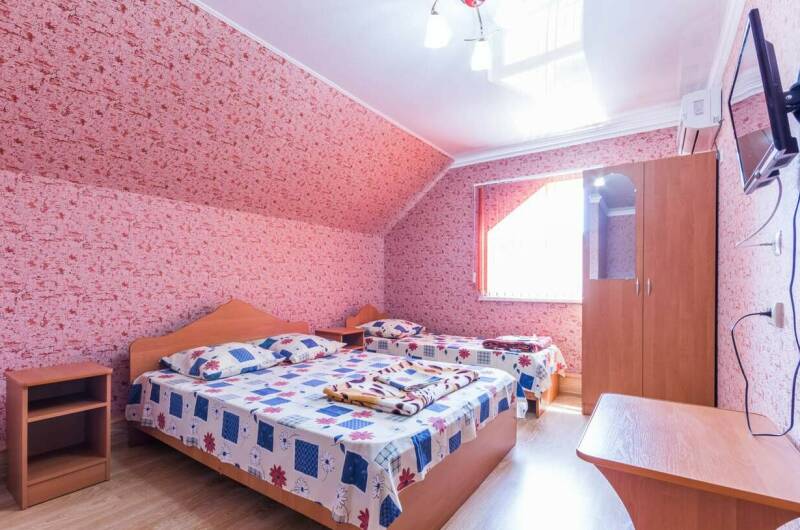 Комната с удобствами 3-х местная