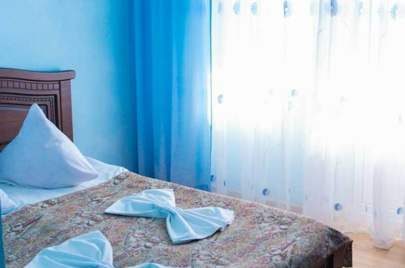 Со всеми удобствами, с балконом и видом на море