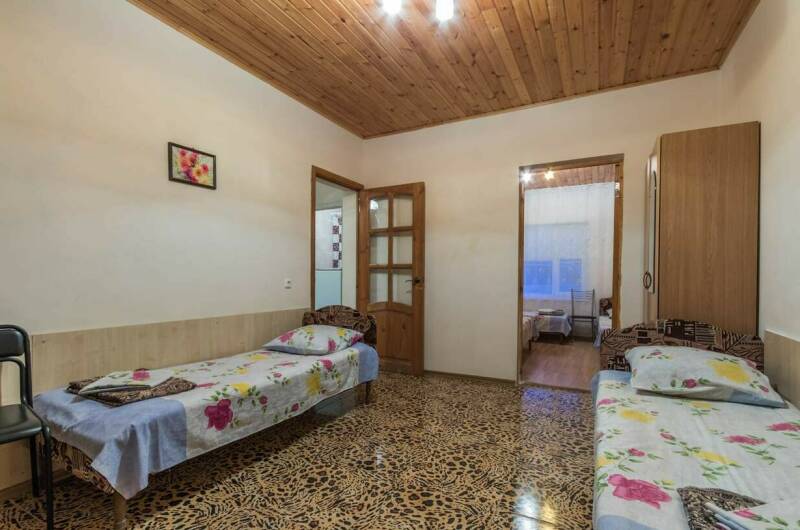 Двухкомнатный номер с кухней (цена за номер)