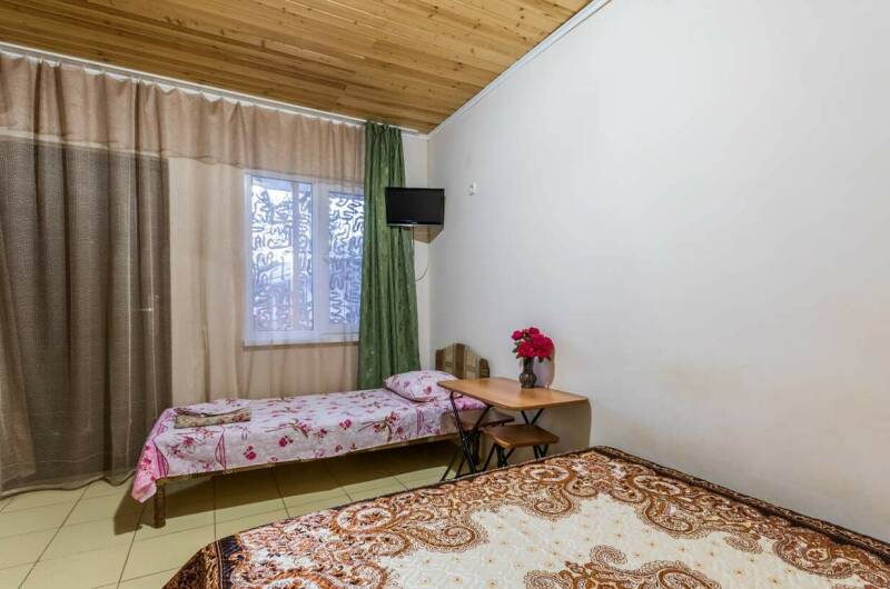 Трехместный номер (удобства в номере)