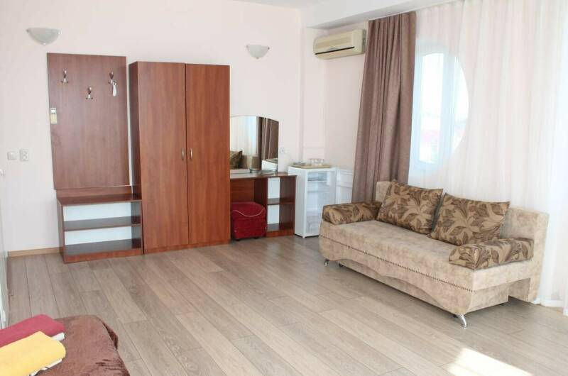 Номер Люкс на 4 — 5 человек