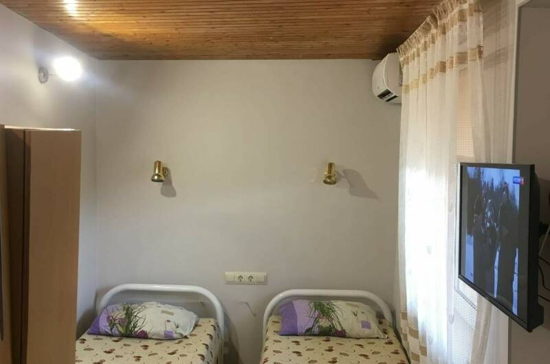 Эконом 3-х местный с балконом на 2 и 3 этаже