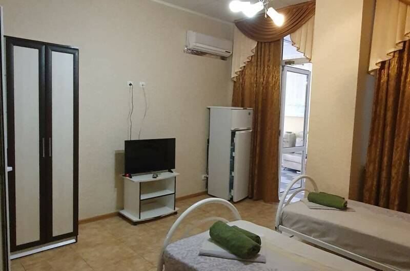 Станд. 2+2-х мест., 1 эт. (2 разд. кр. + диванчик)