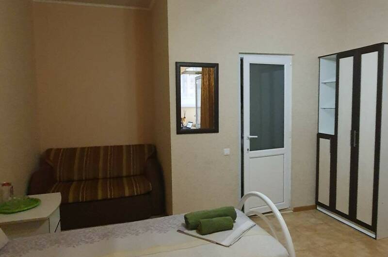 Станд. 2+2-х мест., 1 эт. (2 разд. кр. + диванчик)