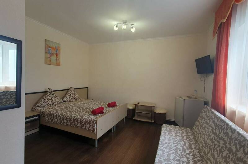 «Станд. улуч. 2+2-х мест., (2 сп.кр. и диванчик)»