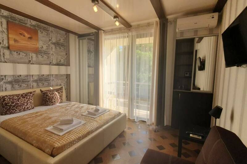 «Полулюкс» 2+2х-мест., (двусп. кр. + диван)